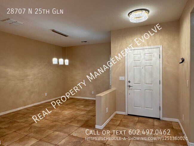 Building Photo - MOVE-IN SPECIAL: 2 WEEKS FREE RENT! North ...