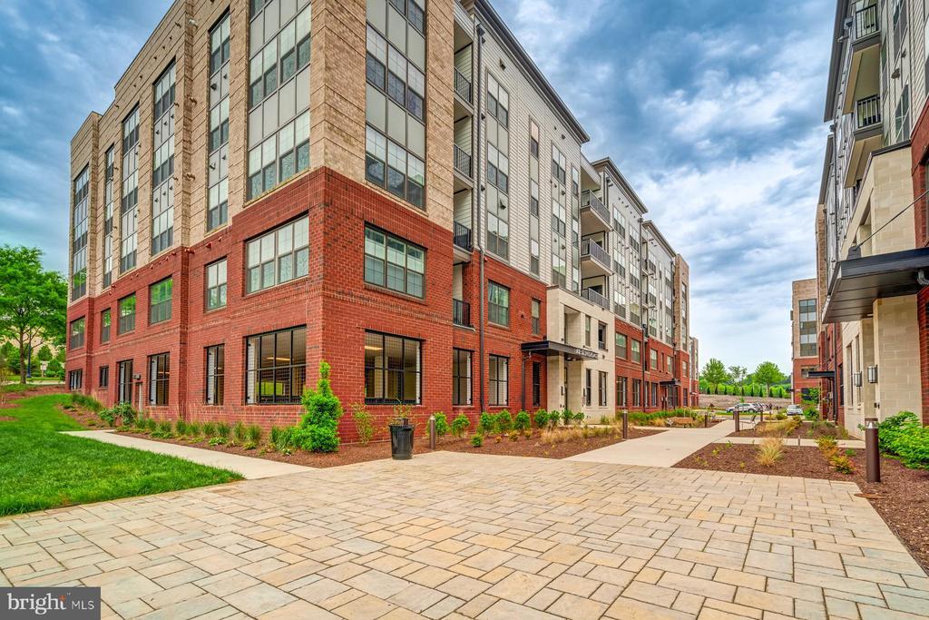 Foto principal - 102 St Ives Pl