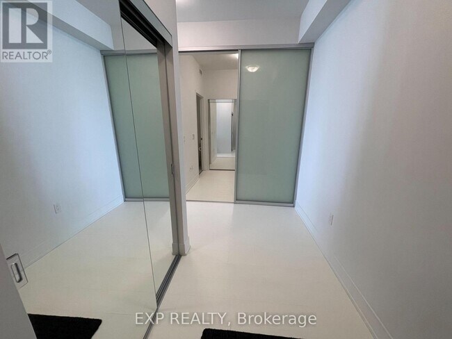 Building Photo - 2908 Hwy 7