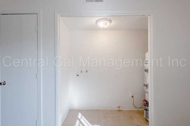 Foto del edificio - 617 30th St