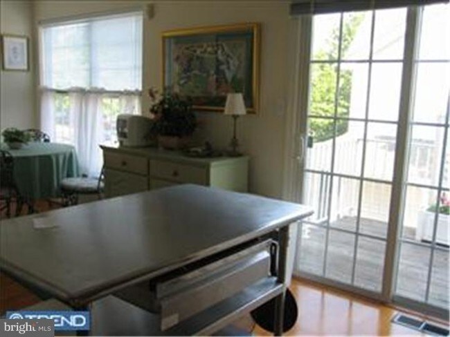 Foto del edificio - 252 William Livingston Ct