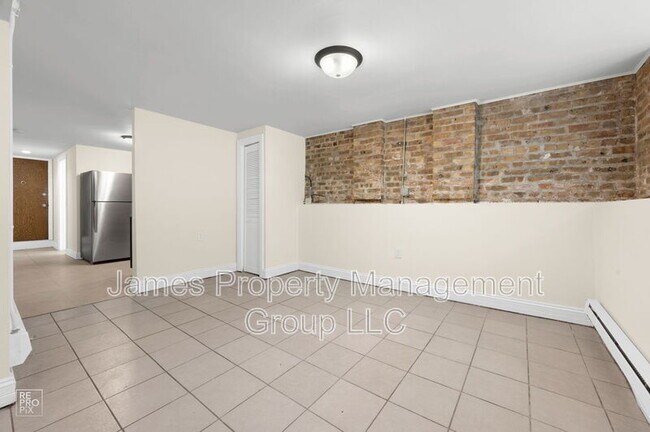 Foto del edificio - 835 N Paulina St