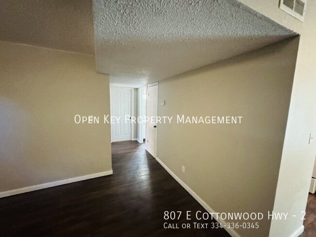 Foto del edificio - 807 E Cottonwood Rd