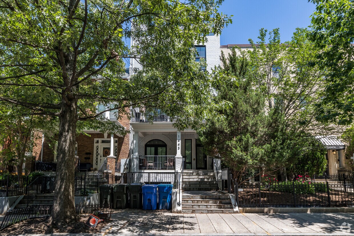 Exterior delantero - 1443 Euclid St NW