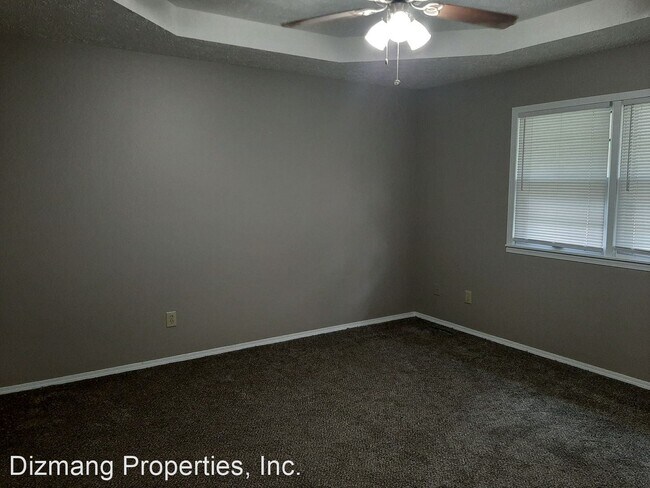 Building Photo - 3 br, 2 bath House - 4559 W. LaSiesta St.