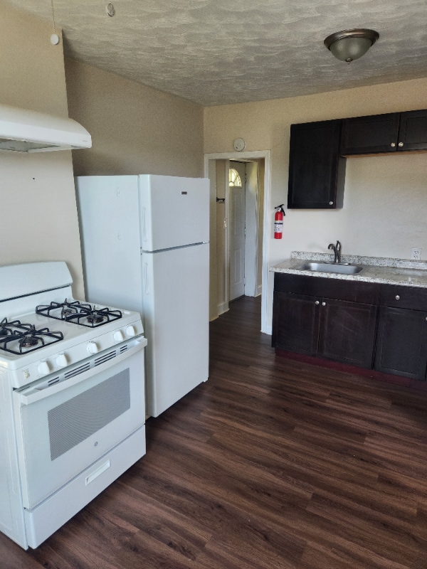 802 13th St Unit 2, McKees Rocks, PA 15136 Apartment for Rent in