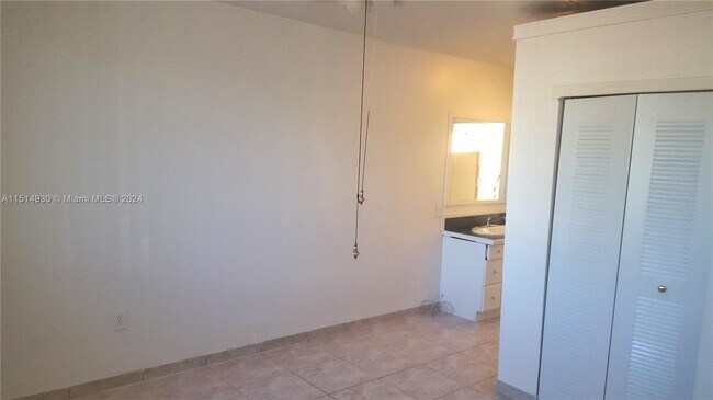 Foto del edificio - 4610 SW 40th St