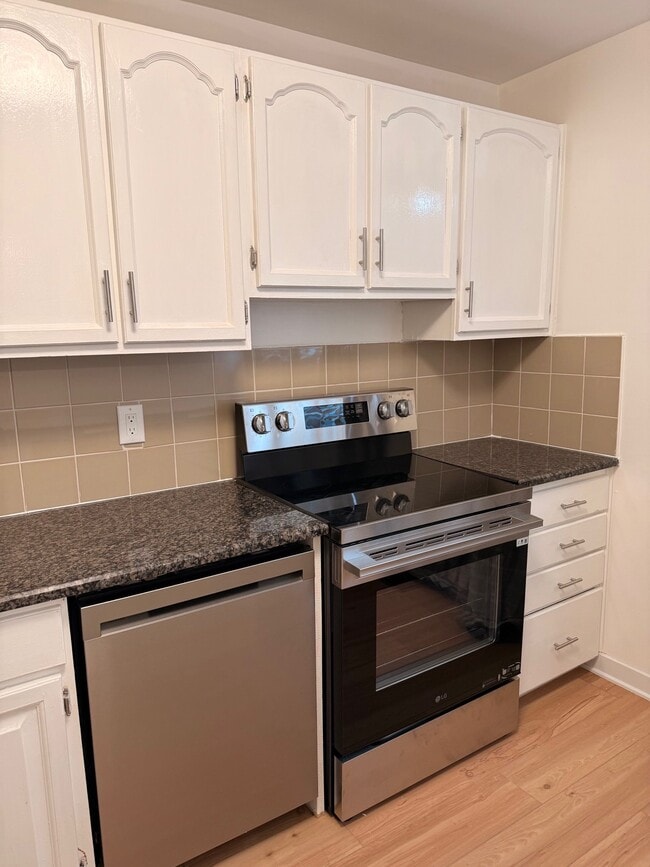 Building Photo - 3152 Quail Dr
