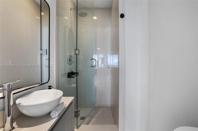 Foto del edificio - 480 NE 31st St