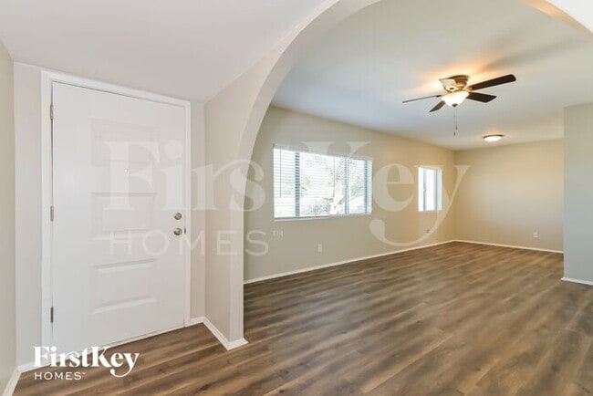 Foto del edificio - 9202 E 27th St
