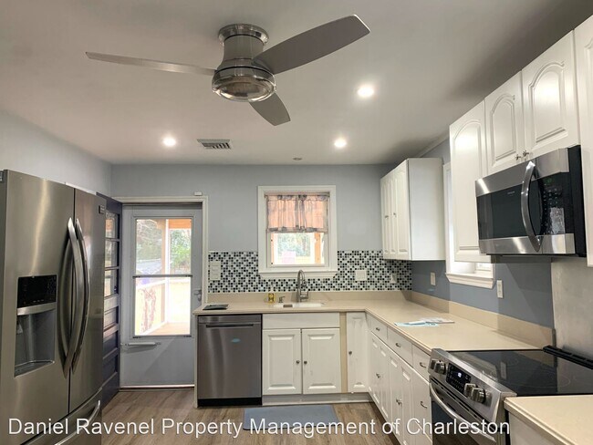 Building Photo - 3 br, 1 bath House - 326 Stinson Drive