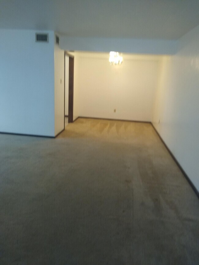 Foto del edificio - 700 Carl Ave