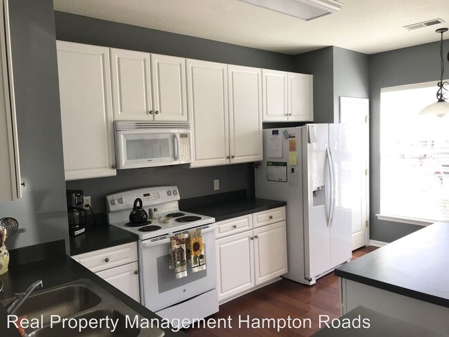 Foto del edificio - 4524 Plumstead Dr