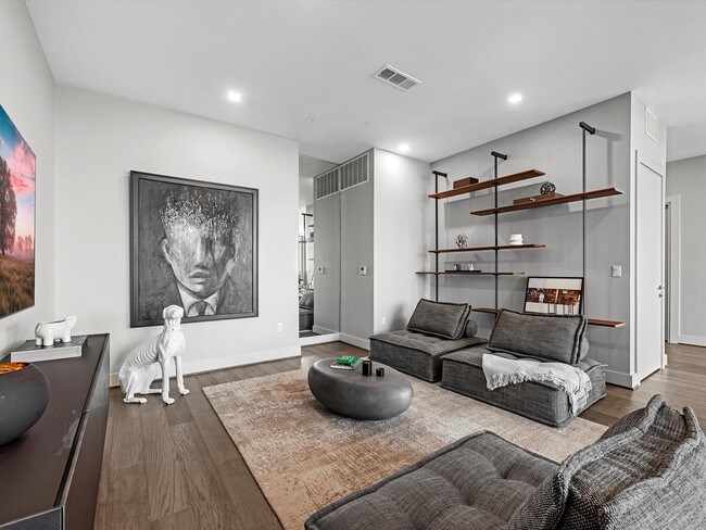 Foto del edificio - 1711 Allen Pkwy