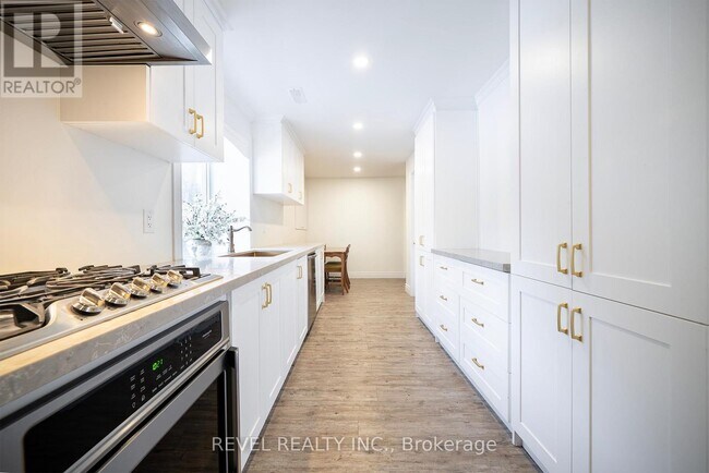 Photo du bâtiment - 20 Casson Ln