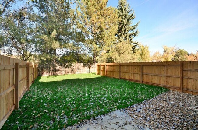 Foto del edificio - 4521 Driftwood Pl