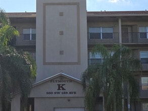 Building Photo - 550 SW 138th Ave