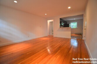 Building Photo - 67 Wyman St