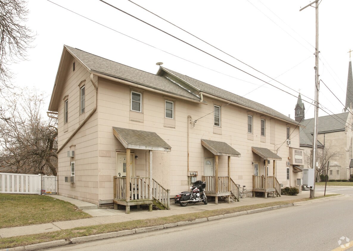 Building Photo - 771 Cooper St