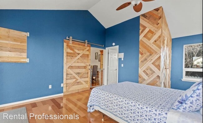 Building Photo - 3 br, 2 bath House - 2113 Mountain Ash