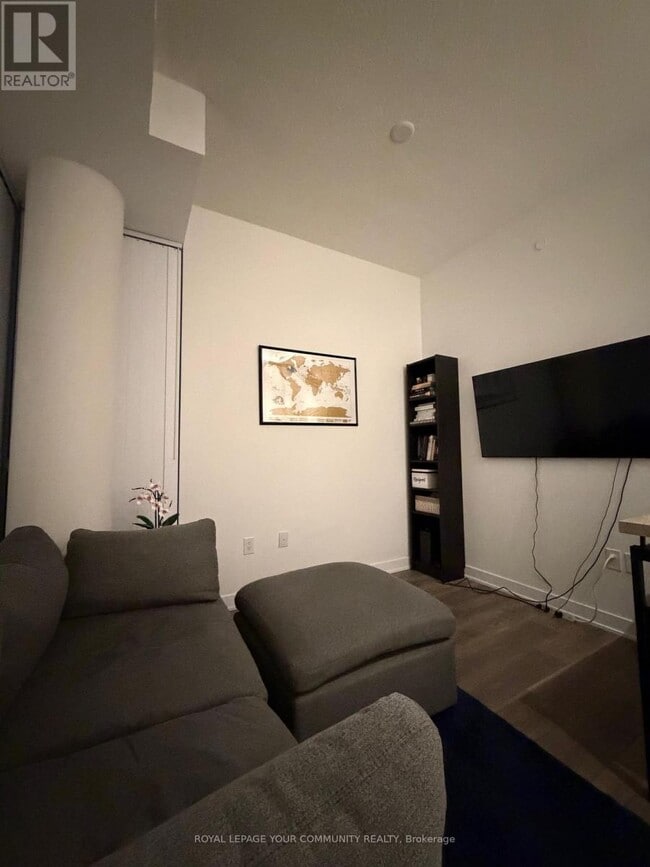 Photo du bâtiment - 10 Honeycrisp Cres