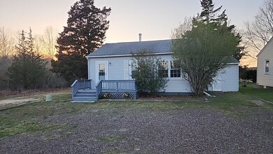 Building Photo - 351 N Genoa Ave