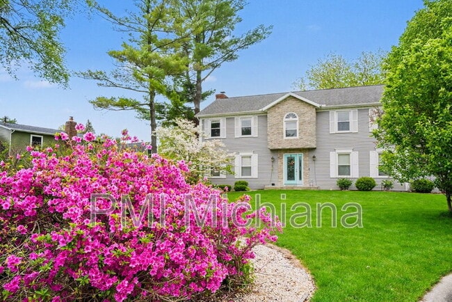 Foto del edificio - 15888 Muirfield Ct