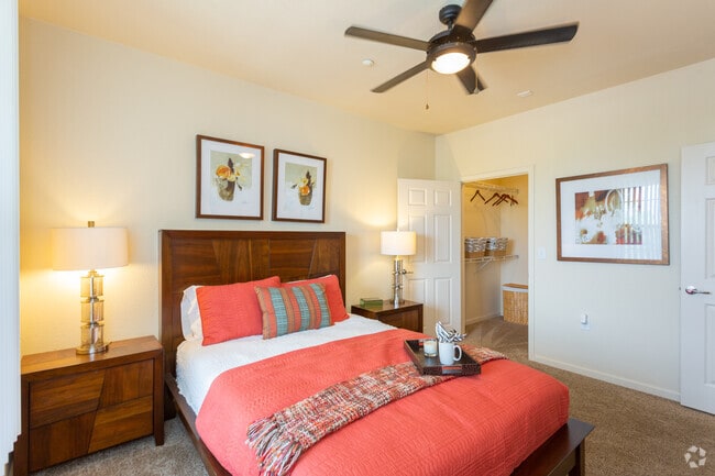 1BR 1BA - 756 SF - Le Mirage