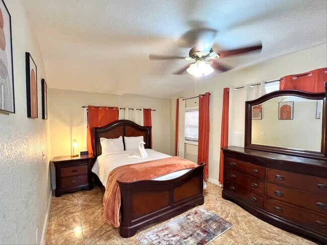 Foto del edificio - 7825 Miramar Pkwy