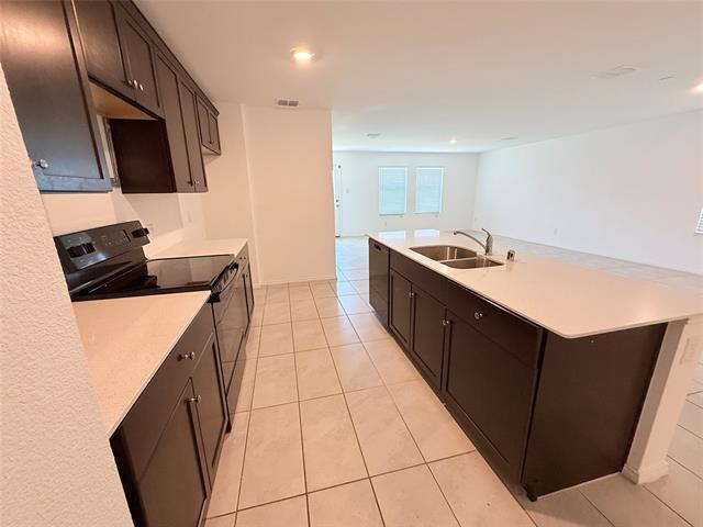 Foto del edificio - 127 Lemongrass Dr