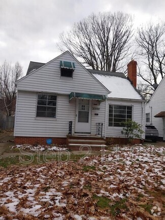 Building Photo - 20090 Green Oak Dr