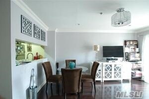 Foto del edificio - 141-16 84th Dr