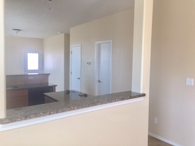 Foto del edificio - 2328 Violeta Cir SE