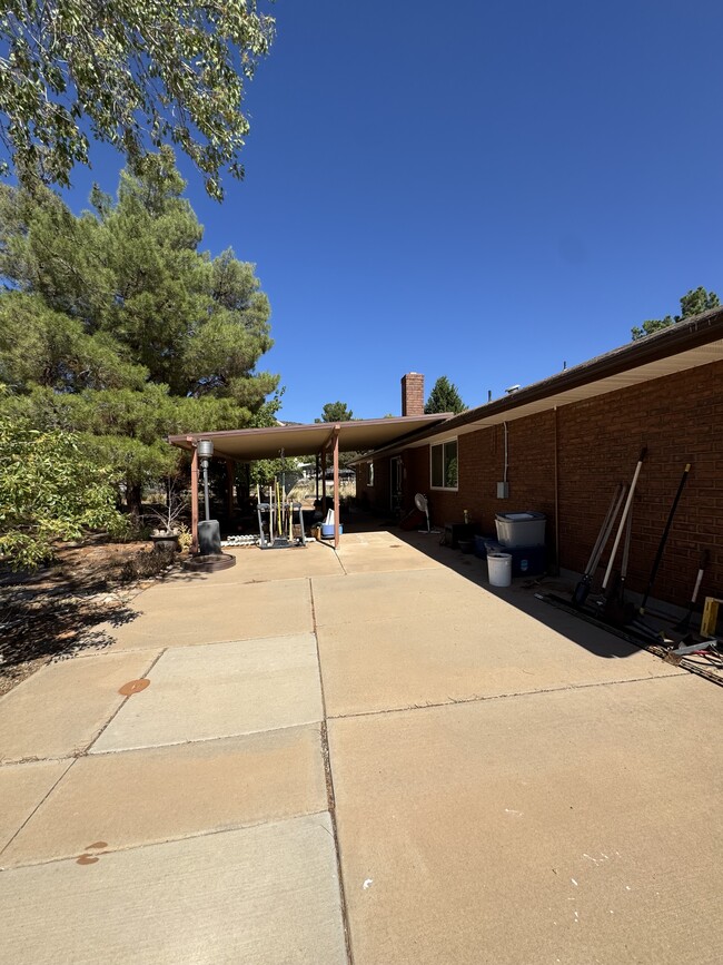 Building Photo - 1540 W 5650 N