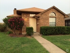 Building Photo - 2108 Meench Dr