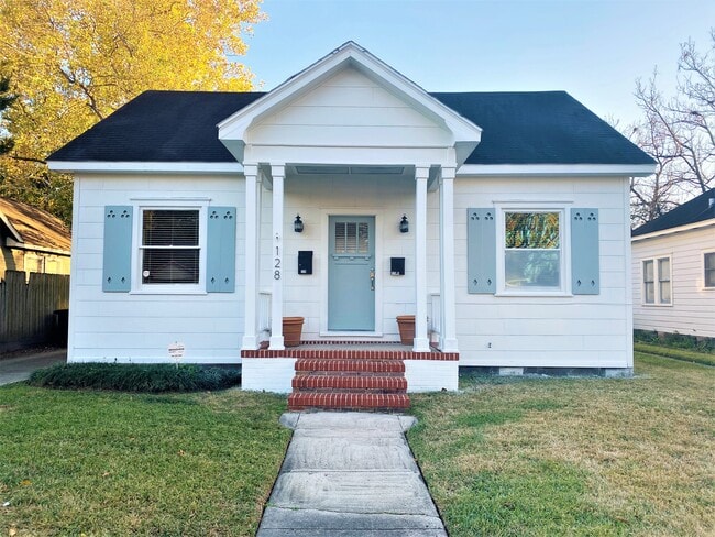 LC Rental: 128 East 23rd - LC Rental: 128 East 23rd House