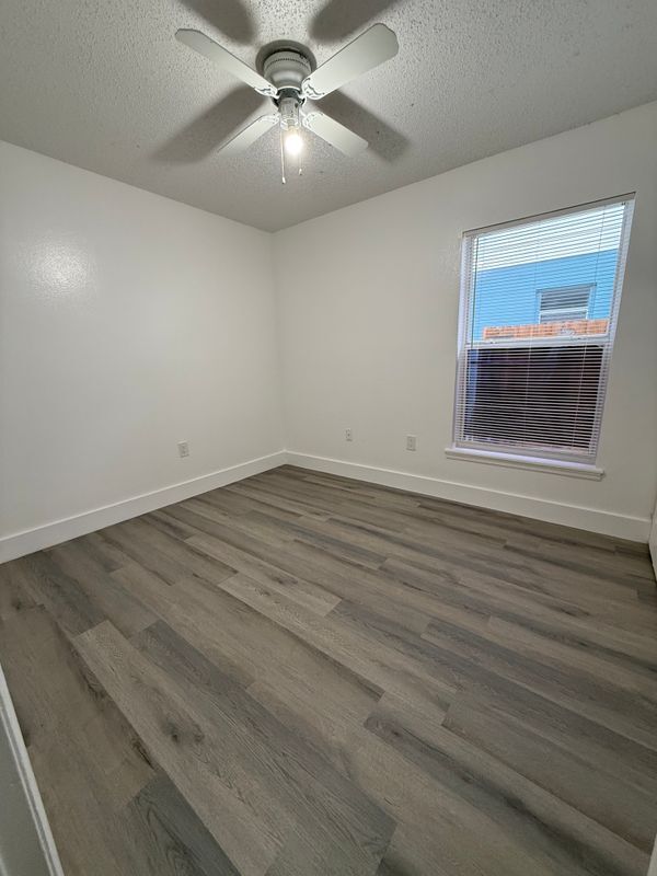 Foto del edificio - 6921 Long Needle Ct