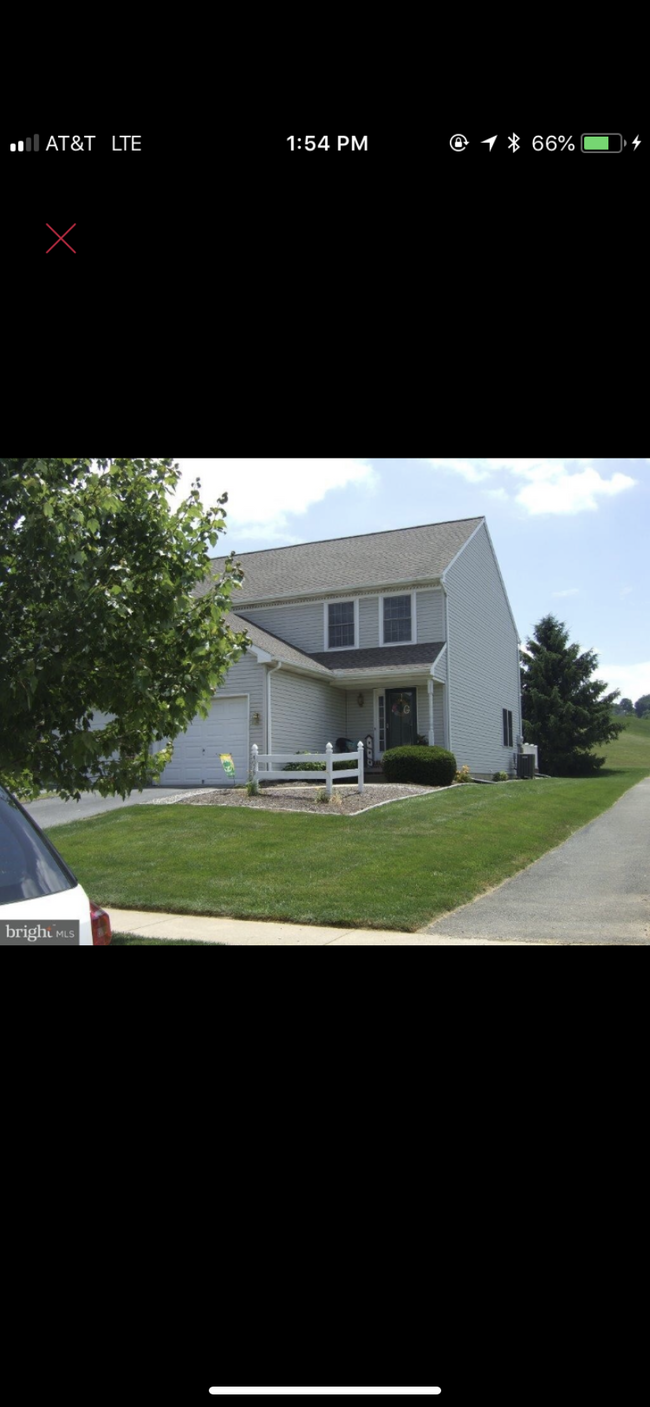 Building Photo - 4078 Laurel Ln