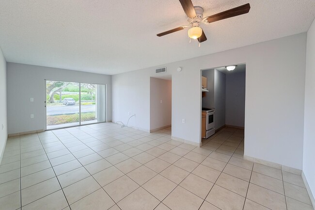Building Photo - 1127 Lake Terry Dr