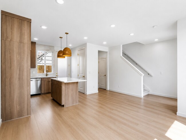 Foto del edificio - 5131-5135 SE Morrison St.