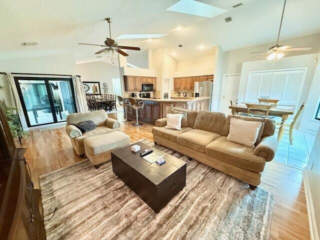 Building Photo - 1919 Lindsey Ct