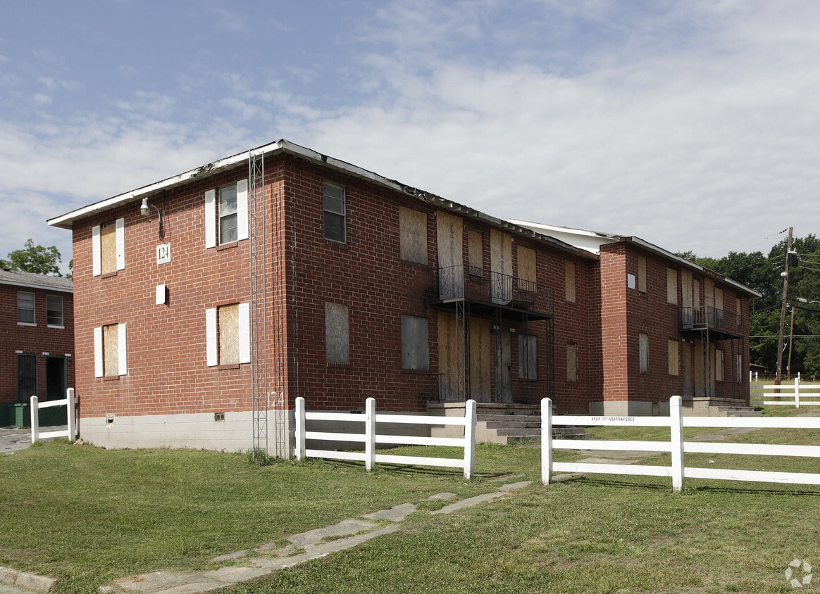 Building Photo - 124 Wadley St