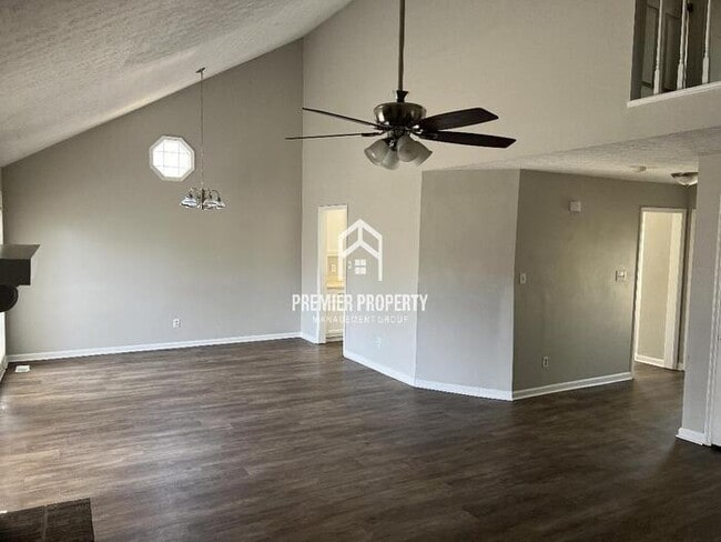 Foto del edificio - 1808 Countryside Ln NW