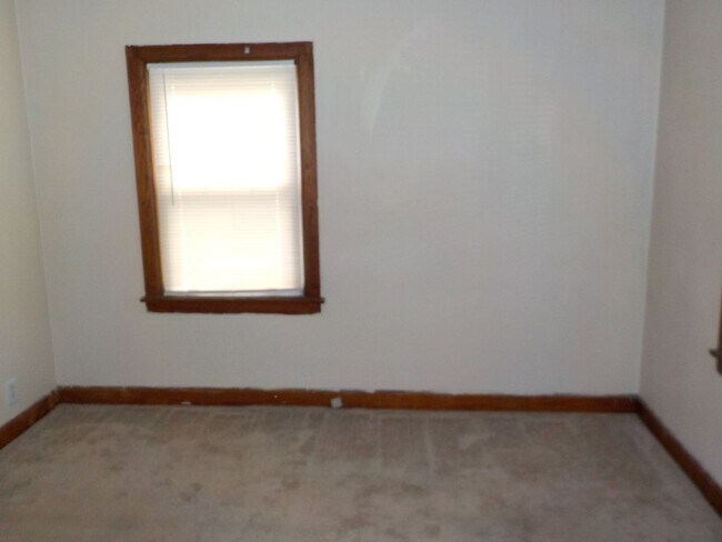 Foto del edificio - 815 W 7th St