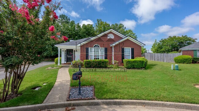 Foto del edificio - 5702 Stoneridge Dr