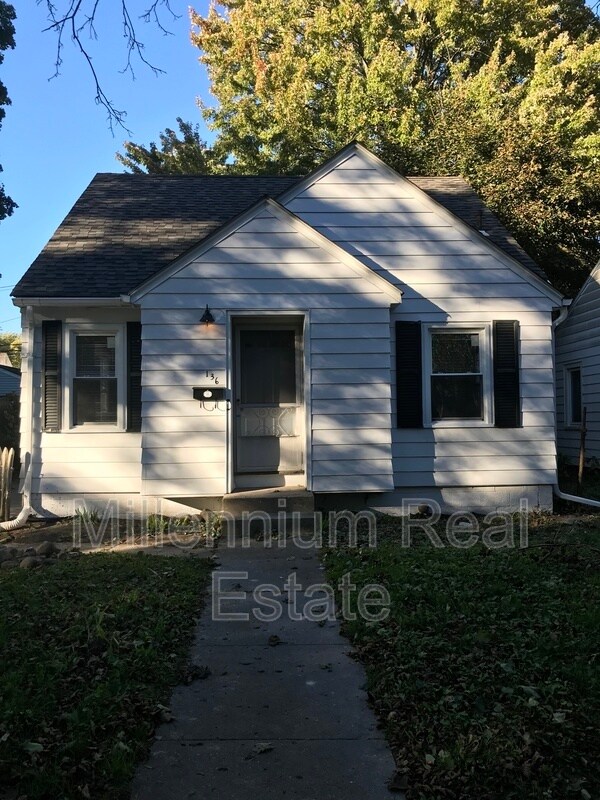 Foto principal - 136 E Hopkins Ave