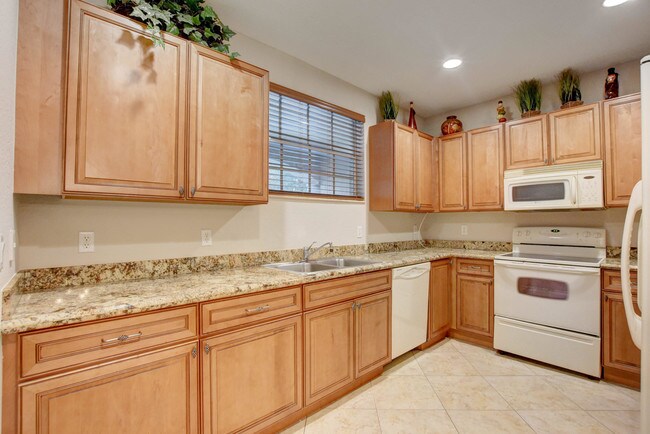 Building Photo - 1418 W Wickham Circle B Delray Beach Fl 33445