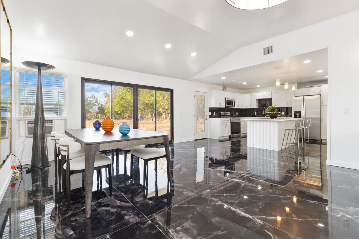 Foto del edificio - 1092 TX-46