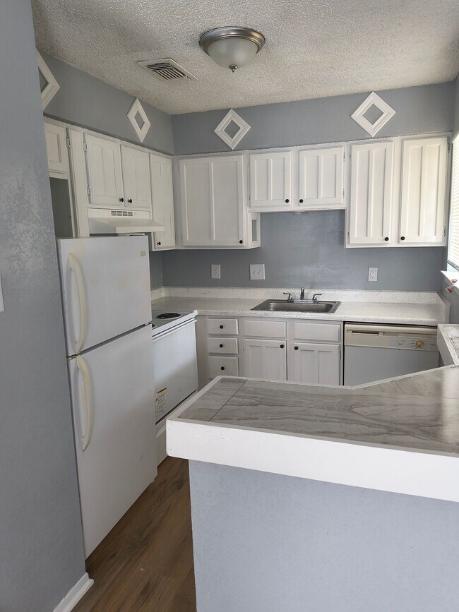 Foto del edificio - 1400 North