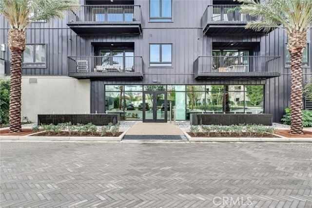 Building Photo - 2209 Rivington